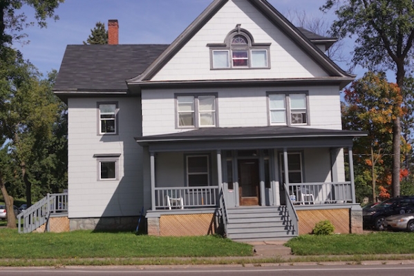 2102 East 5th Street - Duluth apartment - exterior