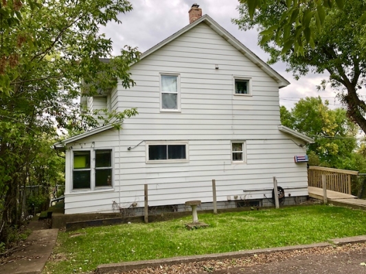 717 N 5th Ave E. - Duluth apartment - exterior