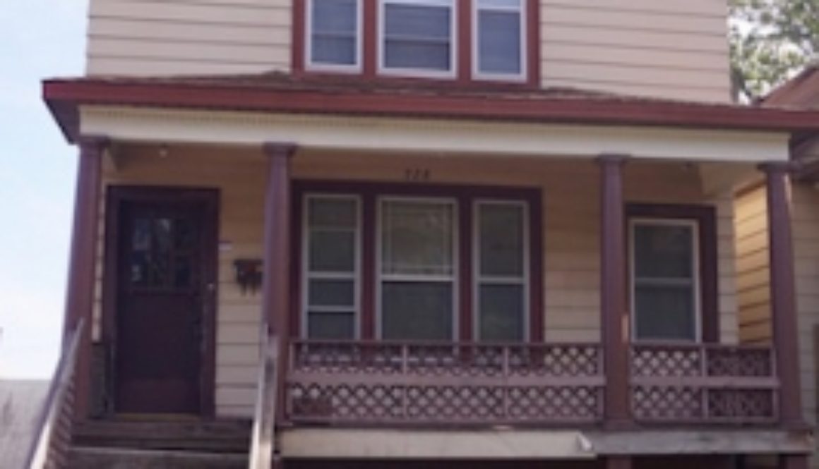 728 East 5th St. - Duluth apartment - exterior