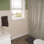 1416 East 4th Street - Duluth rental property - bathroom