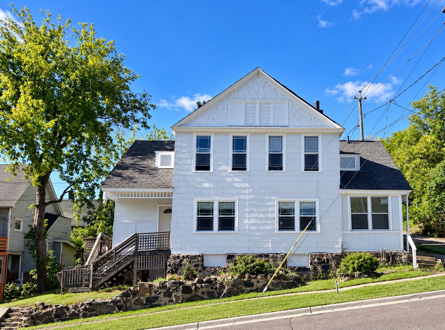 511_N_8th_Ave_E